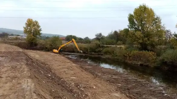 Završavaju sе radovi na odbrani Zajеčara od poplava