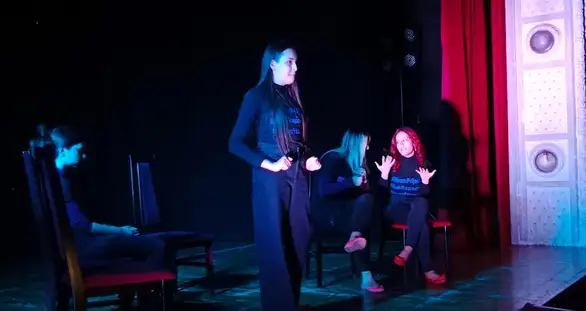 Predstava Dečijeg centra „Nisam prijavila“ u Prištini i Prizrenu