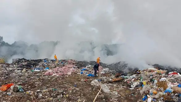 Požar na deponiji Halovo: nesnosan dim širi se okolnim naseljima