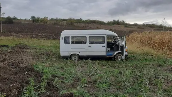 Saobraćajna nezgoda: Otkazale kočnice na mini busu!