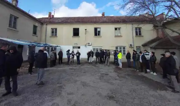 "Lažu nas godinama pred izbore. Dosta je više bilo laganja": Meštani Rgotine održali zbor građana i zatražili izbore za MZ