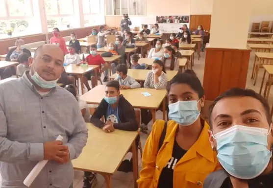 Udruženje Društvo Roma Zaječar: Danas podeljeni vaučeri, juče tableti i školski pribor