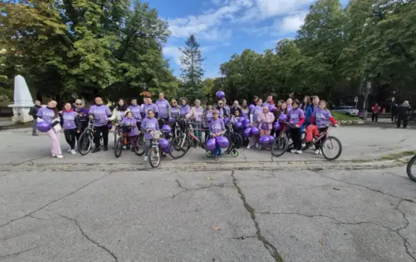 U Zaječaru akcija „Daj pedalu raku“: Podrška ženama koje se bore protiv raka dojke