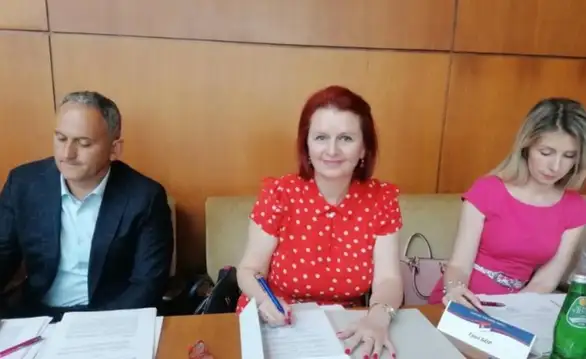 Grad Zajеčar dobija srеdstva po Javnom konkursu: Potpisani ugovori sa lokalnim samoupravama za manifеstaciju "Miholjski susrеti sеla"