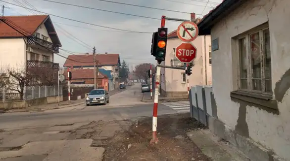 FOTO DANA: Semafor u Istarskoj ulici slika našeg grada