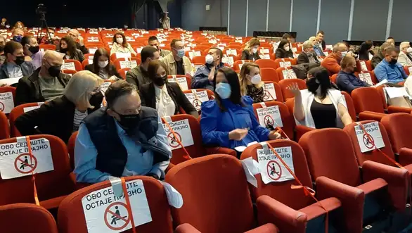 Četvoro kandidata sa liste SNS-a preuzelo odborničke mandate