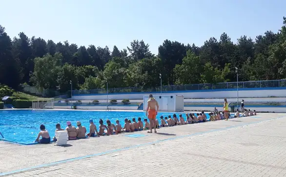 Počela obuka za neplivače na bazenu u Zaječaru