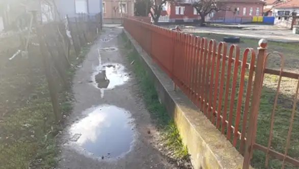 Prijavi problem: Neasfaltirano sokače čeka na uređenje