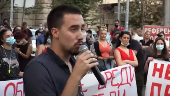 Protest studenata - šatori ispred Ministarstva prosvete, blokirana jedna traka