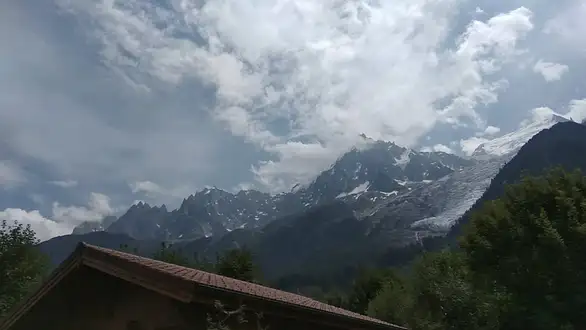 "Družina snova" stigla u Šamoni: Odmor pred pohod na Mon Blan