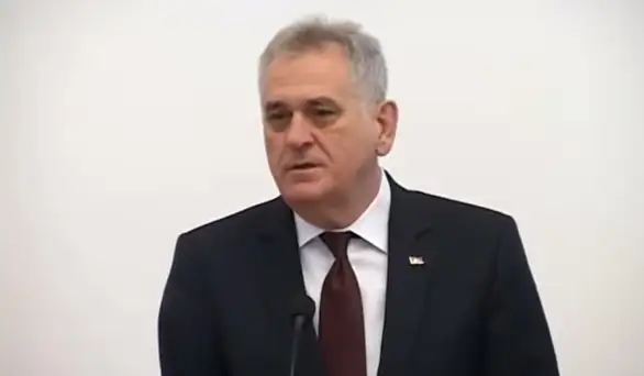 Štrajkovao glađu i žeđu, podneo ostavku, pa marginalizovan: Nikolić se vraća iz političke penzije