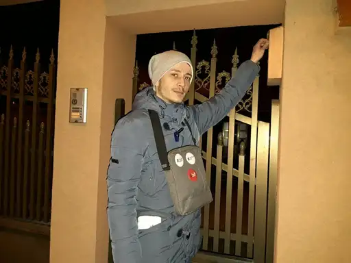 Učesnici protesta uručili protestno pismo Saši Mirkoviću