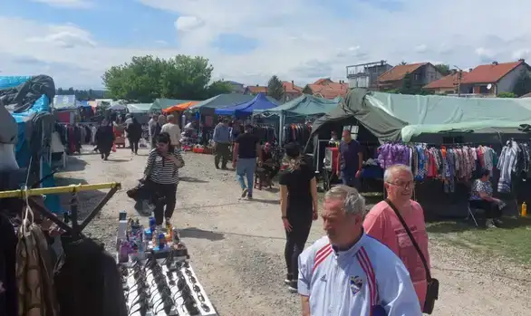 U Zaječaru počeo vašar: Cene prava sitnica – pljeskavica 350, jagnjetina 3.500, dok je mekica 100 dinara