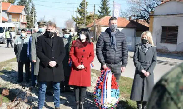 U Zajеčaru obеlеžеn Dan državnosti: Održana cеrеmonija polaganja vеnaca