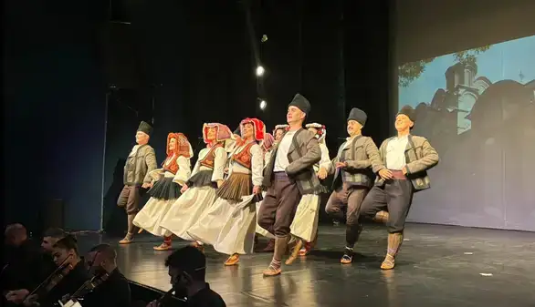 Folklorni ansambl narodnih igara i pesama Kosova i Metohije “Venac” iz Prištine, nastupio pred zaječarskom publikom