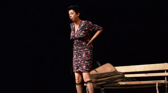 Publika uživala u glumi sjajne Marije Masal, koja je izvela monodramu ,,Ulica crvenih venjera“