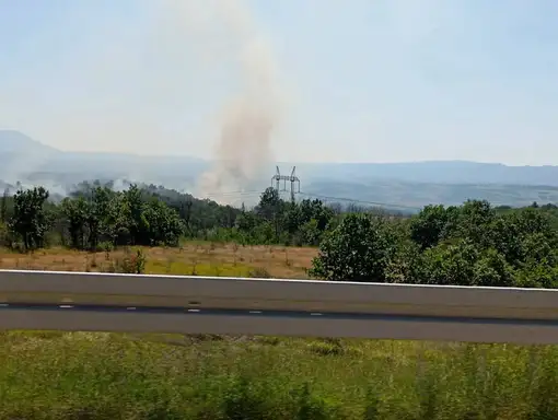Požar zahvatio deo Malka Golaje, uzrok za sada nepoznat