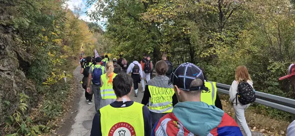 Iz Šapca, Valjeva, Zaječara, Gornjeg Milanovca - na skup 22. oktobra: Studenti pešače ka Beogradu