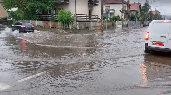 Jako nevreme u Zaječaru: Više ulica pod vodom
