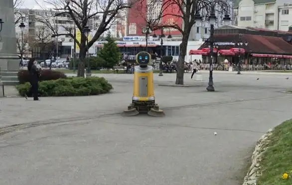 Grad Zaječar dobio novog robota za čišćenje ulica!