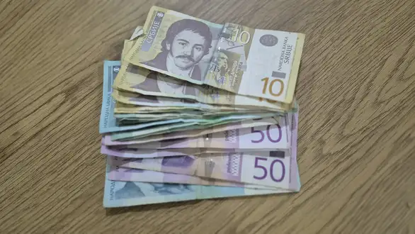 Javni dug Srbije na kraju februara 39,1 milijardu evra, 41,5 odsto BDP-a