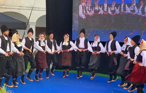 Gradski folklorni ansambl „ZO-RA“ nastupiće sutra u Draževcu kod Aleksinca