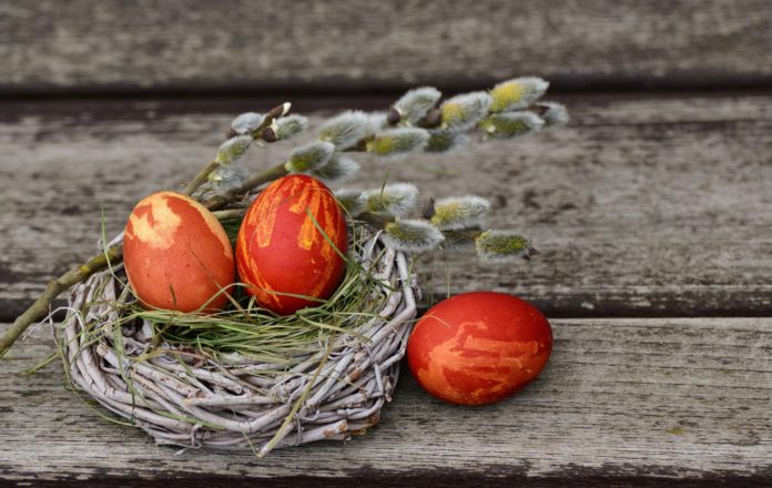 easter-eggs-2145667_1920