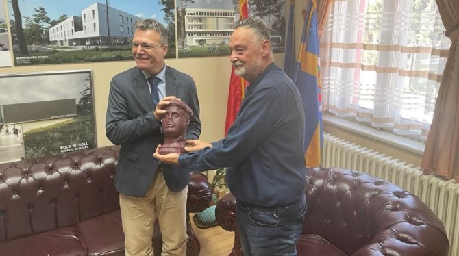 amb